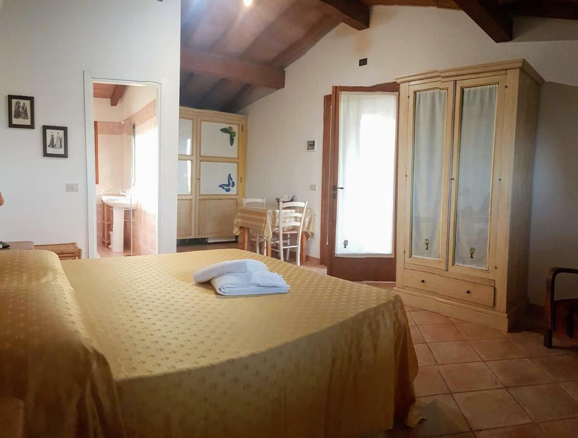Agriturismo Casa Andreina Кастильоне дела Пеская Екстериор снимка