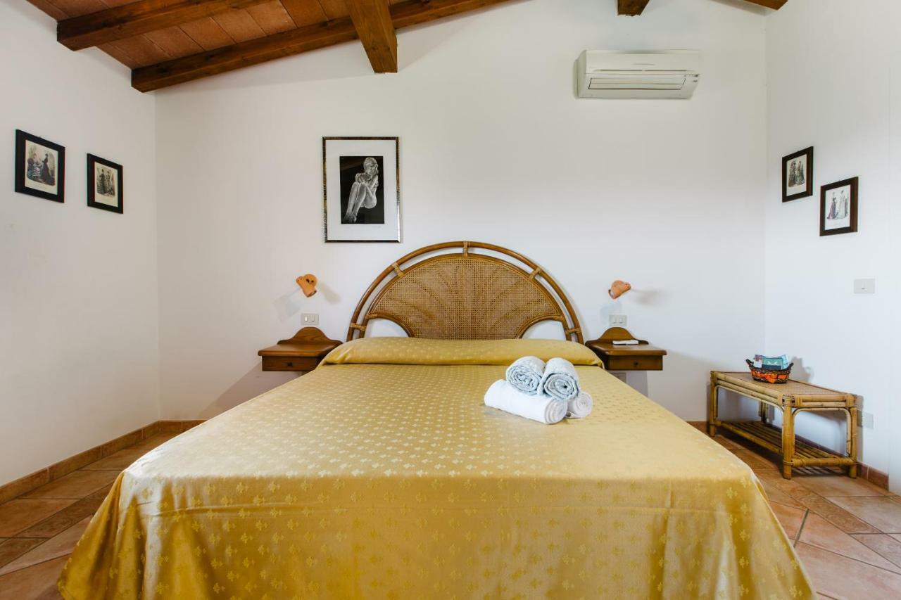 Agriturismo Casa Andreina Кастильоне дела Пеская Екстериор снимка